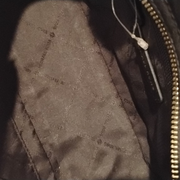 MICHEAL KORS ROSE CROSSBODY - Picture 10 of 11